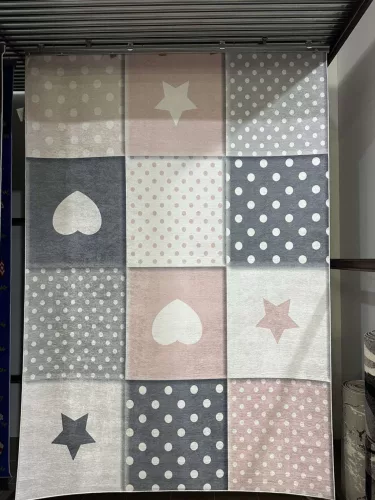 Rózsaszín csillag - és szívmintás gyerekszőnyeg 160x230 cm